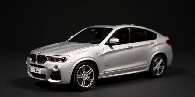 2014 BMW F26 by Paragon 1:18