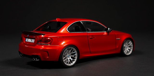 2011 BMW E82 by MiniChamps 1:18 - Image 2