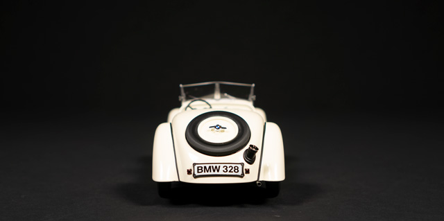 1936 BMW 328 by MiniChamps 1:18 - Image 5