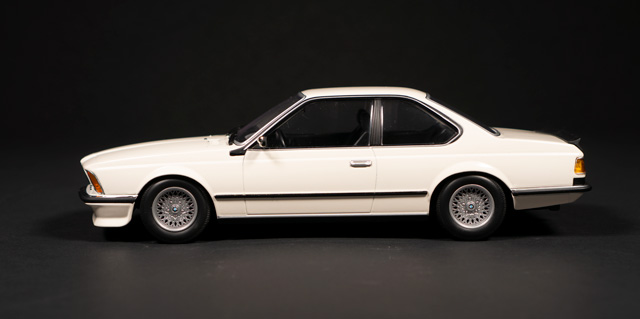 1976 BMW E24 by MiniChamps 1:18 - Image 3
