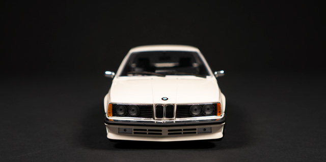 1976 BMW E24 by MiniChamps 1:18 - Image 4