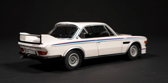 1968 BMW E9 by MiniChamps 1:18 - Image 2