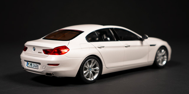 2012 BMW F06 by Paragon 1:18 - Image 2
