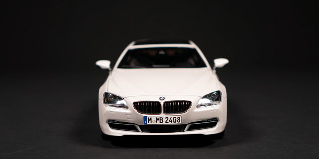 2012 BMW F06 by Paragon 1:18 - Image 4