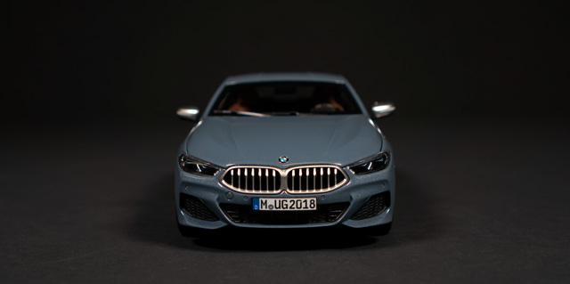 2018 BMW G15 by Norev 1:18 - Image 4
