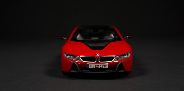 2014 BMW i8 by Paragon 1:18 - Image 4
