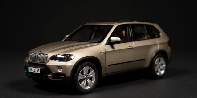 2007 BMW E70 by Kyosho 1:18